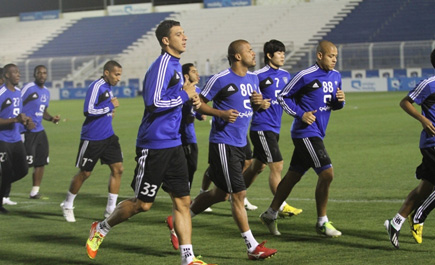 الهلال يدرب أطفال متلازمة داون.. والفريق الأول يواجه الشعلة ودياً اليوم 