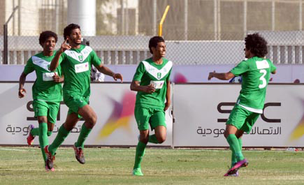 الأهلي يتصدر دوري الشباب 