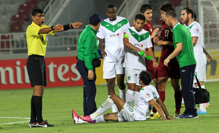 مدرب الأهلي يستنجد بلاعب (مصاب) ولاعبي الأولمبي لسد النقص الهجومي ! 