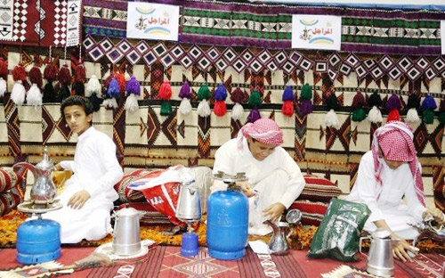 مهرجان لسوق عكاظ بنادي الخفجي الموسمي 