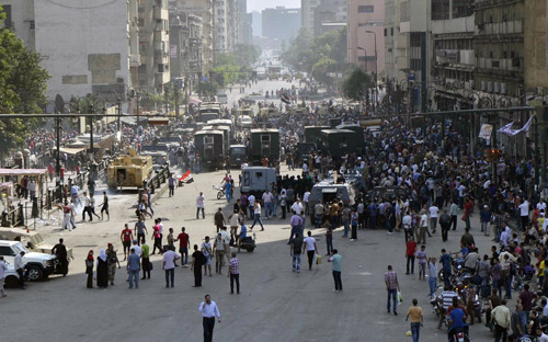 مقتل (36) سجيناً من الإخوان خلال اعتراض مسلحين نقلهم إلى سجن شمال القاهرة 