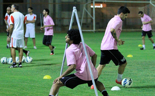 الرائد يقع في ورطة الوديات ويتفق مع جهني الهلال 