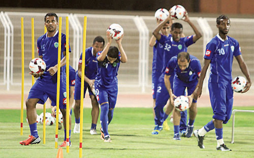 الفتح واصل إعداده للاتحاد والراشد يشارك في الاحتفال باللاعبين الجدد 