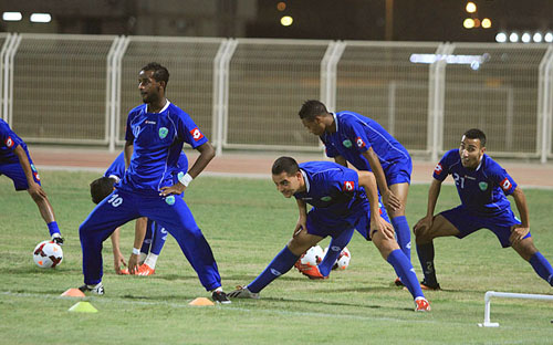 الجبال يركز على النواحي التكتيكية في تدريبات الفتح من أجل تجاوز الاتحاد 