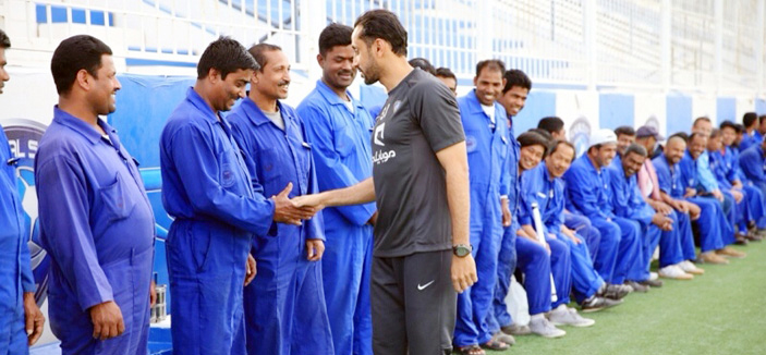 لاعبو الهلال يتبرعون بـ198 ألفا للعاملين في النادي 