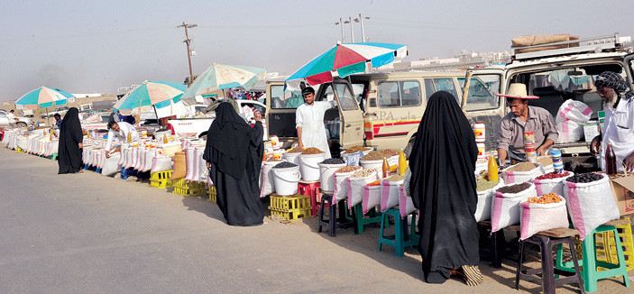 سوق الخميس .. 150 عامًا من التاريخ الاقتصادي والاجتماعي لأهالي الدرب 