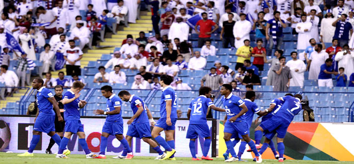 الهلال يكافئ لاعبيه على نقاط العروبة في غرفة الملابس