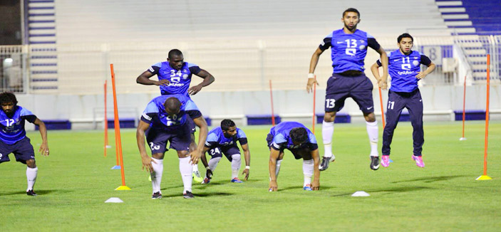 الهلال يستعد للأهلي بمران تكتيكي