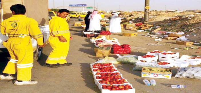 أمانة منطقة الرياض تزيل مواقع عشوائية 