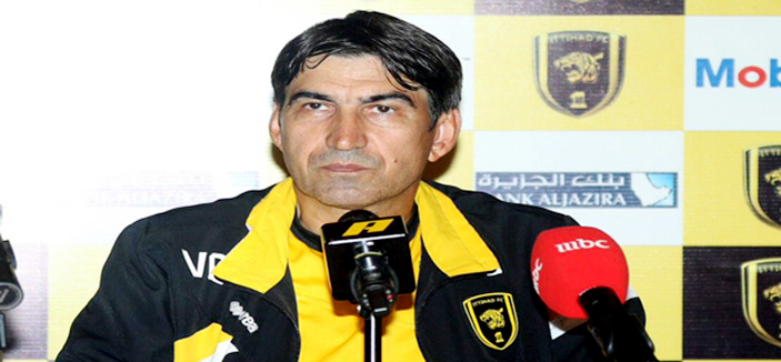 وصف أهداف التعاون بـ(الهدية).. مدرب الاتحاد بيتوركا يؤكد: 