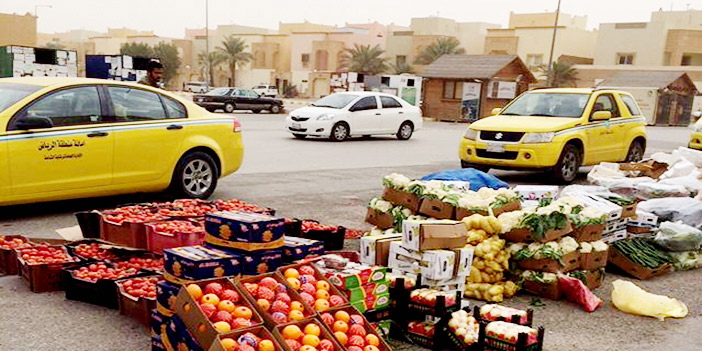  مصادرة 2300 كرتون خضار وفاكهة