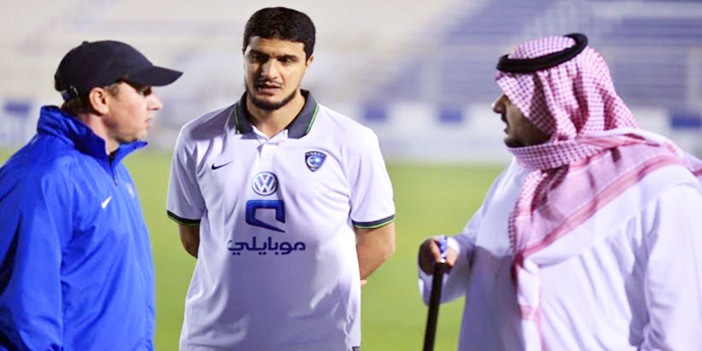  رئيس الهلال اجتمع باللاعبين والجهاز الفني