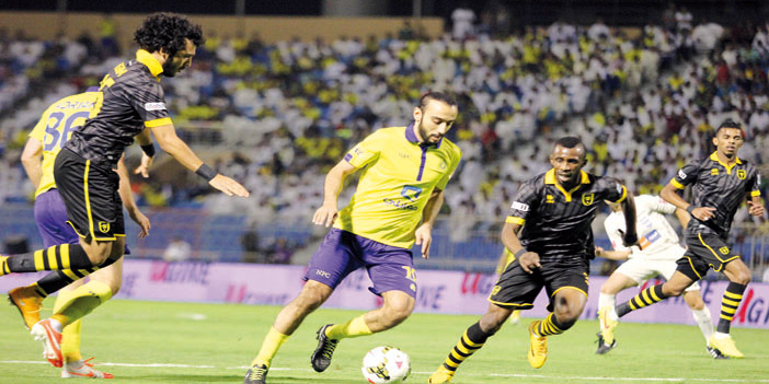  لقطة من مباريات الاتحاد والنصر