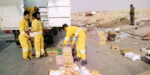 صادرت 1200 كرتون خضروات وحجزت 12 عربة 