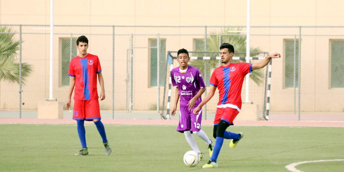  من مباريات الجولة الأولى لدوري أحياء الرياض