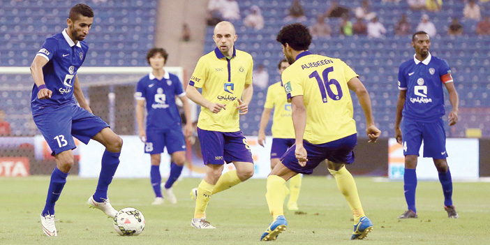 طالب اللاعبين بالهدوء والتركيز.. لاعب الهلال السابق «العمدة»: 