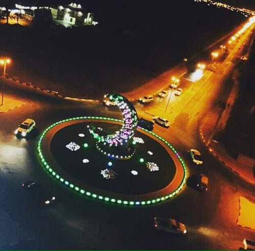  مجسم الهلال كما بدا في أولى ليالي رمضان