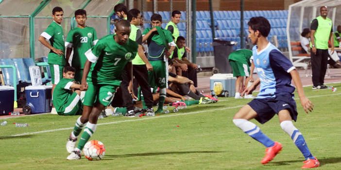  جانب من لقاء ناشئي الأخضر مع شباب الهلال