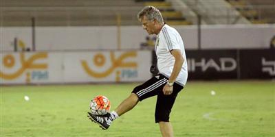 الاتحاد يحدث تغييرات قبل مواجهة الهلال.. والبلوي يطالب اللاعبين بالفوز 