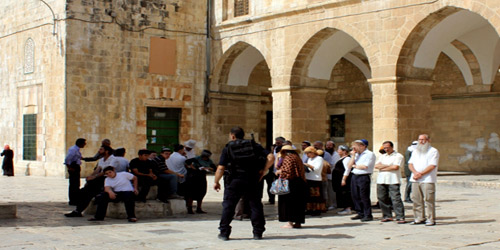  مستوطنون صهاينة يقتحمون المسجد الأقصى تحت حماية شرطة الاحتلال