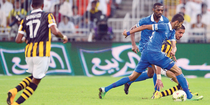  الهلال.. هل يواصل سيطرته وتفوقه على الاتحاد؟