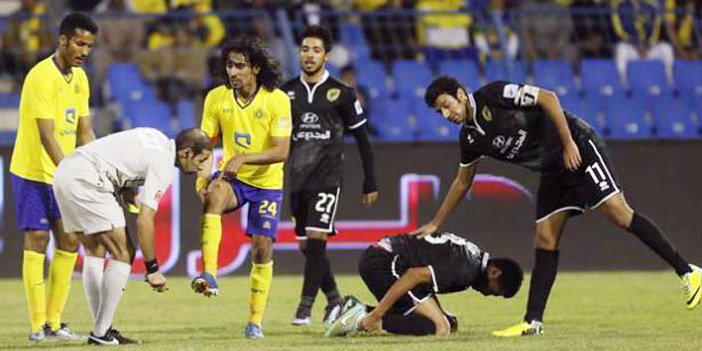  جانب من لقاء الخليج والنصر 1-1