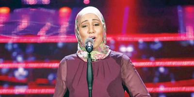 هل تفوز محجبة بلقب (the voice)؟ 