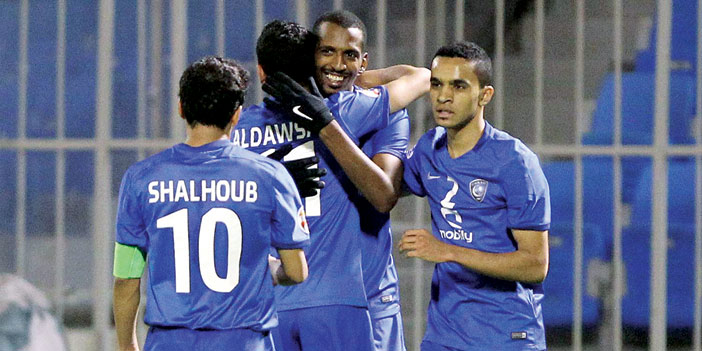  الهلال رد بالأربعة