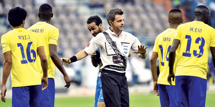  نيكولا قاد لقاء الهلال والنصر بنجاح