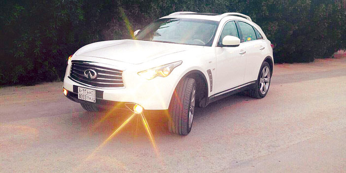  سيارة إنفينيتي QX70