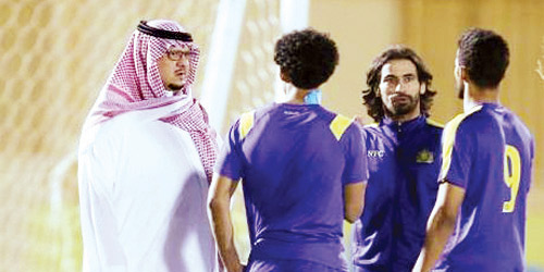  رئيس النصر اجتمع باللاعبين