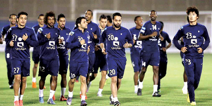   جانب من تدريبات الهلال قبل المواجهة المنتظرة