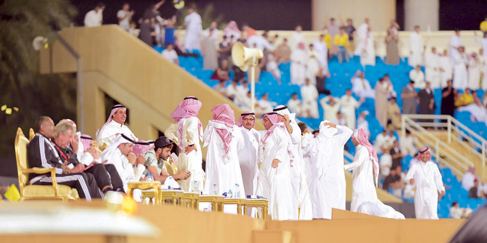  لقطة احتجاج رئيسَيْ التعاون والرائد