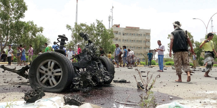  آثار الانفجار المفخخ الذي استهدف آليات للتحالف في محاولة يائسة للانقلابيين لتمديد النزاع