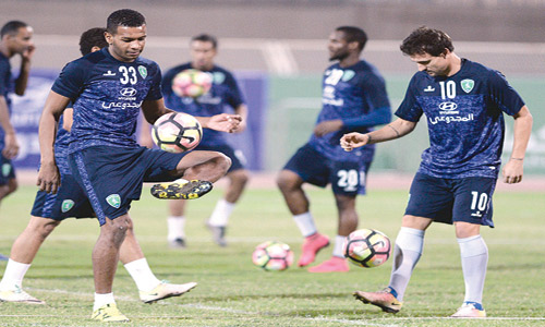 الفتح يعود للتدريبات لمواجهة الهلال في جميل 