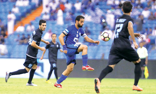  الهلال يحل ضيفاً على الباطن