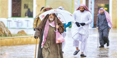 زوار الجنادرية.. يحاكون الماضي العريق 