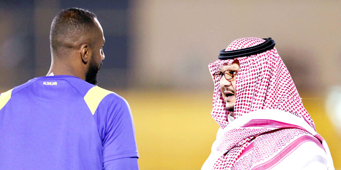  فيصل بن تركي في تدريب النصر أمس