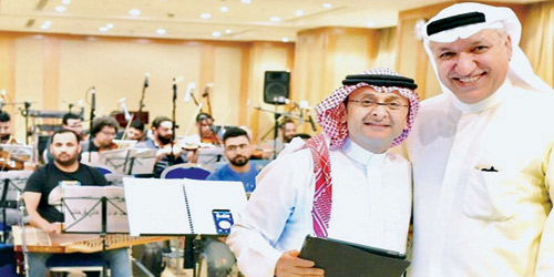  سالم الهندي وعبدالمجيد عبدالله خلال بروفات الأخير ليلة أمس الأول