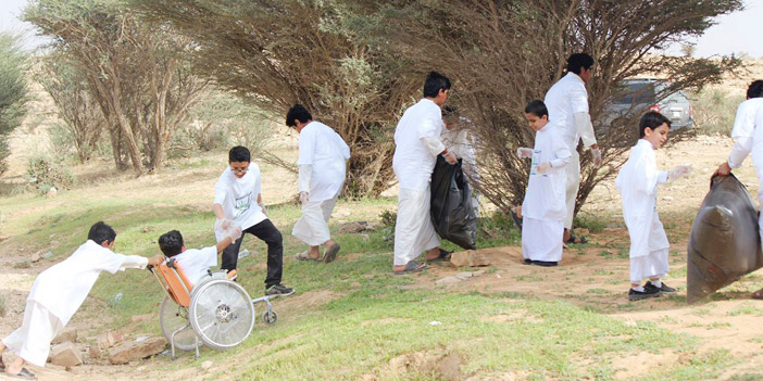  مجموعة من المشاركين