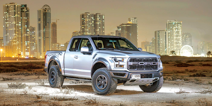  سيارة فورد F-150 رابتر 2017