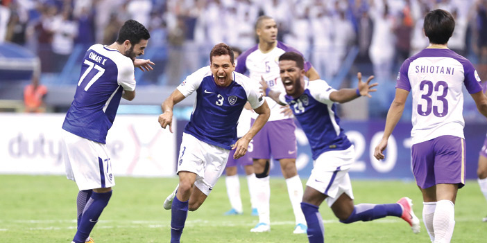  الهلال وبيروزي ذهابًا وإيابًا في الإمارات