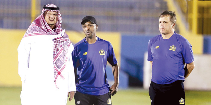  روجيرو خلال التدريب مع رئيس النصر