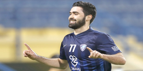 «الجزيرة» تسلط الضوء على هداف الهلال خربين 