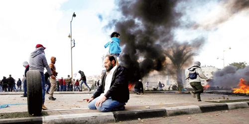   من مواجهات المتظاهرين الفلسطينيين مع جيش الاحتلال