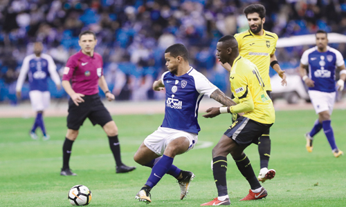  من لقاء الهلال والاتحاد