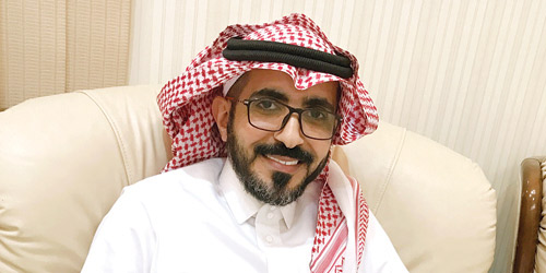 الكاتب محمد العمر يهاجم معرض جدة  ويقول كان للبرستيج فقط ويؤكد: 