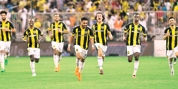 لاعبو الاتحاد يتفقون: اللقب أنصفنا! 