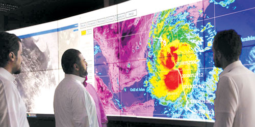  من غرفة عمليات المراقبة في الأرصاد