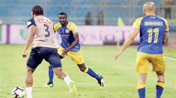 النصر يفتح الملف العربي 